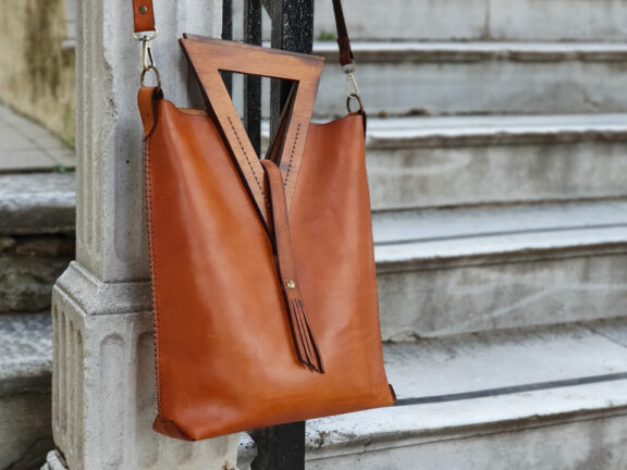 Tabac Leather Bag With Wooden Triangle Handles