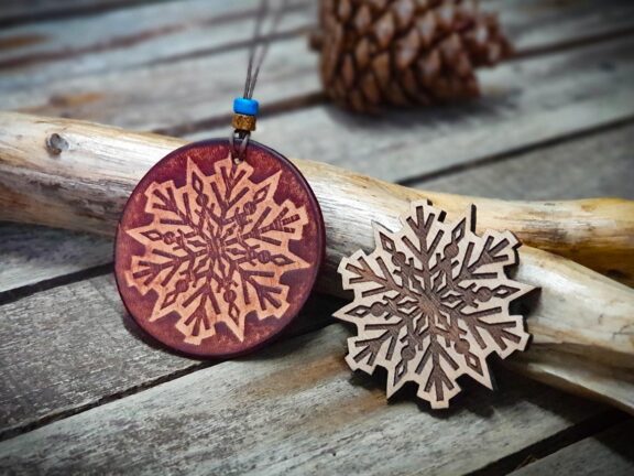Snowflake Wooden Stamp For Leather Crafting | 5,5 cm diameter