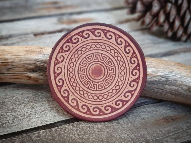 Leather Round Patch Greek Design | 8,5 cm