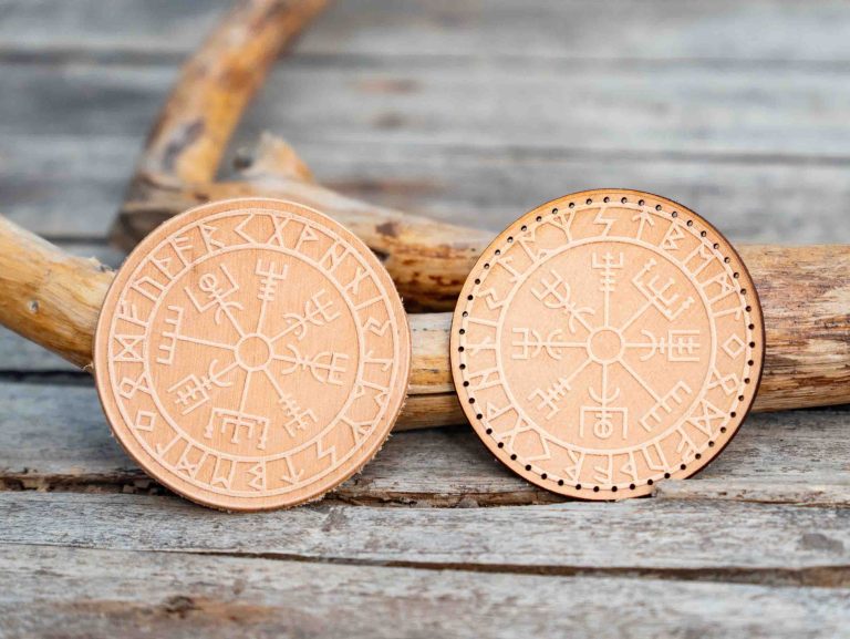 Leather Round Patch Vegvisir