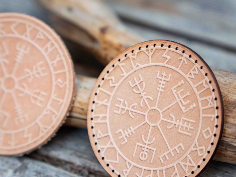 Leather Round Patch Vegvisir