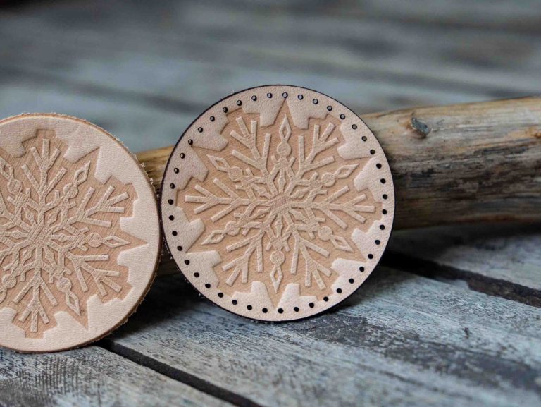 Leather Round Patch Snowflake