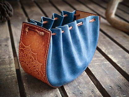 SVG Leather Pattern for Large Dice Pouch / Drawstring Pouch Pattern / Video Tutorial - Image 3