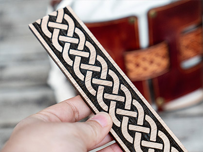 Create striking Celtic-inspired details on your leather projects with this Celtic Knot Border Wooden Stamp, featuring a continuous interwoven knot design.